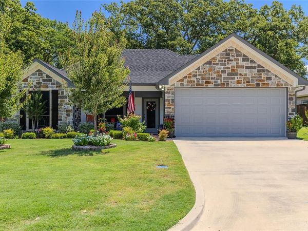 123 Oak Street , Emory, TX 75440