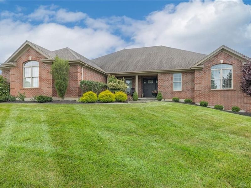 283 Crown Point Drive, Clearcreek Township, OH 45458 Photo 2