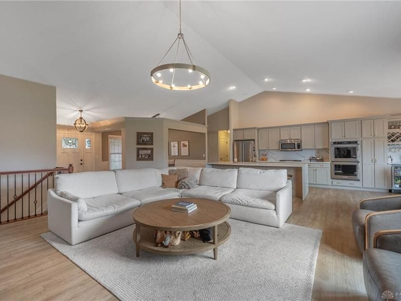 283 Crown Point Drive, Clearcreek Township, OH 45458 Photo 3