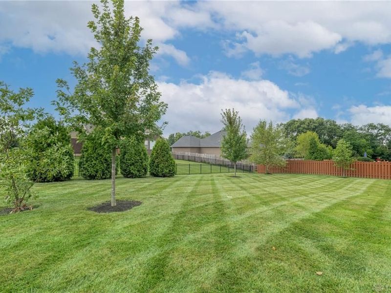 283 Crown Point Drive, Clearcreek Township, OH 45458 Photo 43