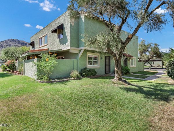 10208 N 8TH Place, Unit B, Phoenix, AZ 85020