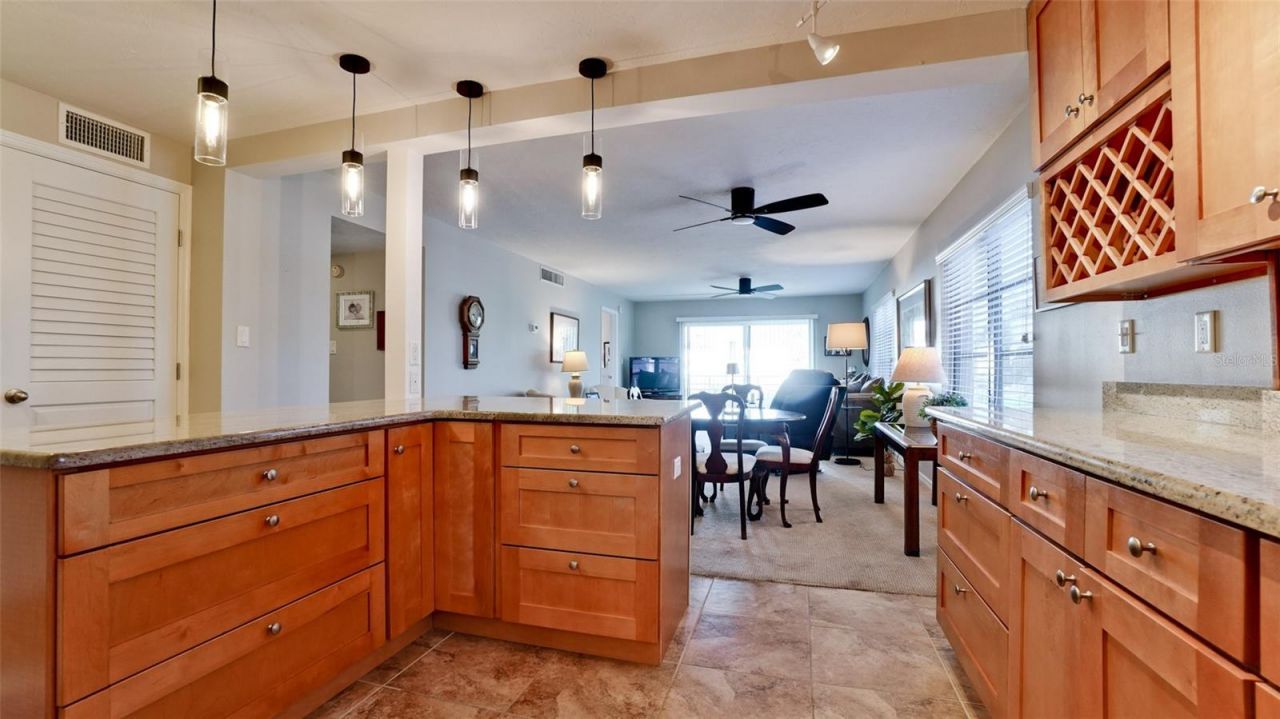 1400 1st Avenue W, Unit 206, Bradenton, FL 34205 Photo