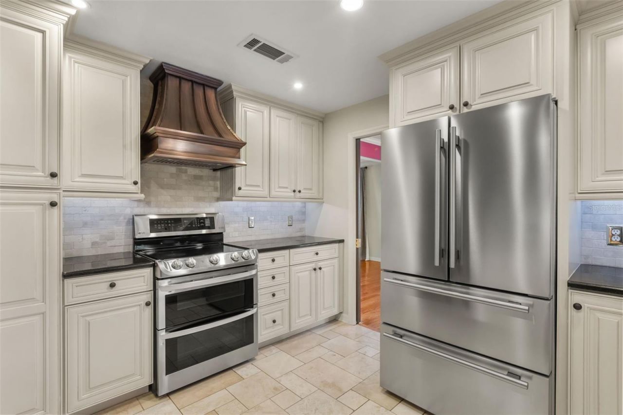 900 Lenmore Court, Orlando, FL 32812 Photo