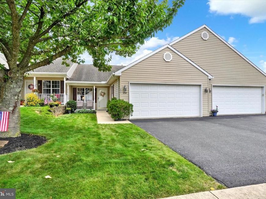 252 Equine Cove , Unit 252, Red Lion, PA 17356 Main Photo