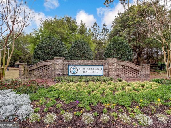 208 Mocama Ct, St Marys, GA 31558