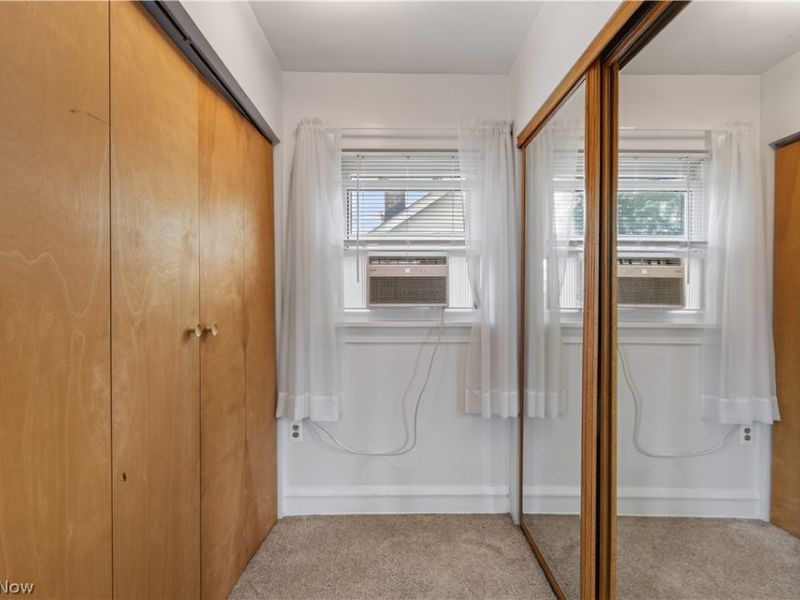 1111 Spring Road, Cleveland, OH 44109 Photo 29