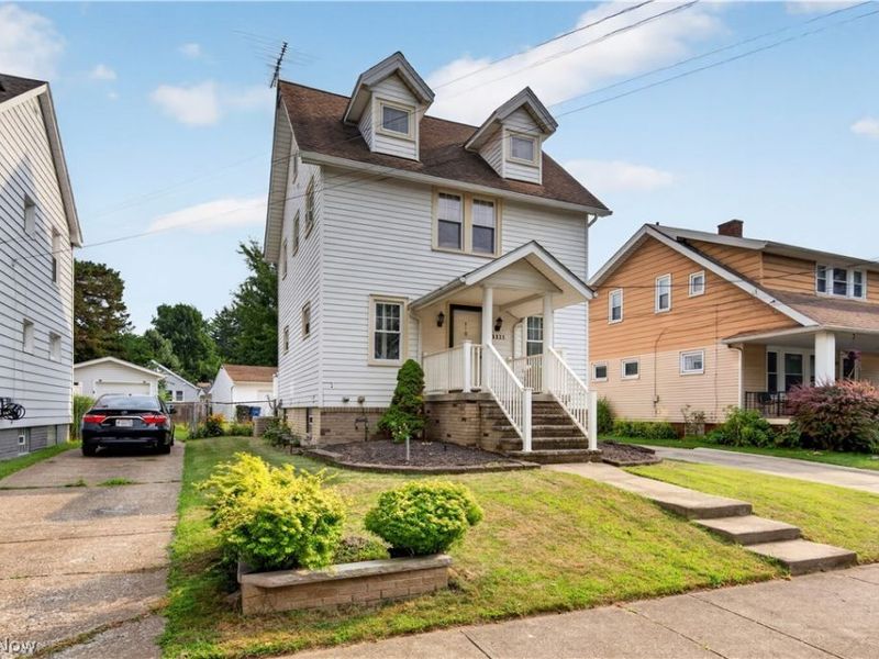 1111 Spring Road, Cleveland, OH 44109 Photo 4