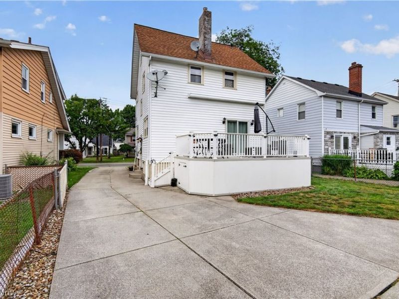 1111 Spring Road, Cleveland, OH 44109 Photo 44