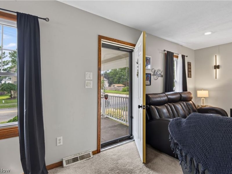 1111 Spring Road, Cleveland, OH 44109 Photo 6