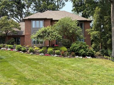 4063 Dunoon Circle NW, Canton, OH 44718