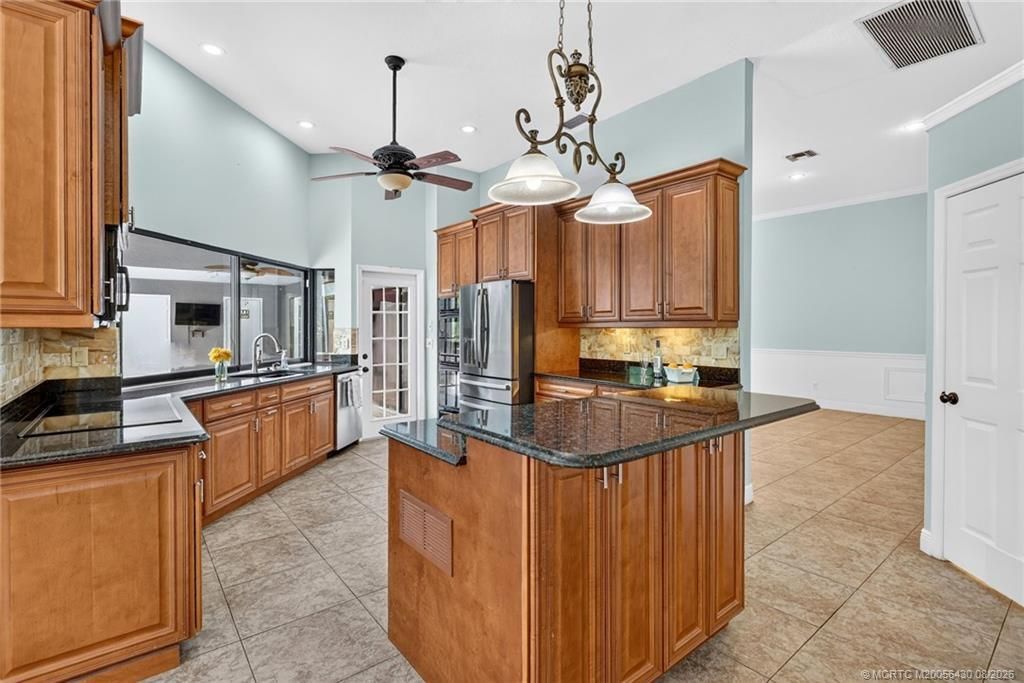 672 SE Pin Oak Terrace, Stuart, FL 34997 Photo