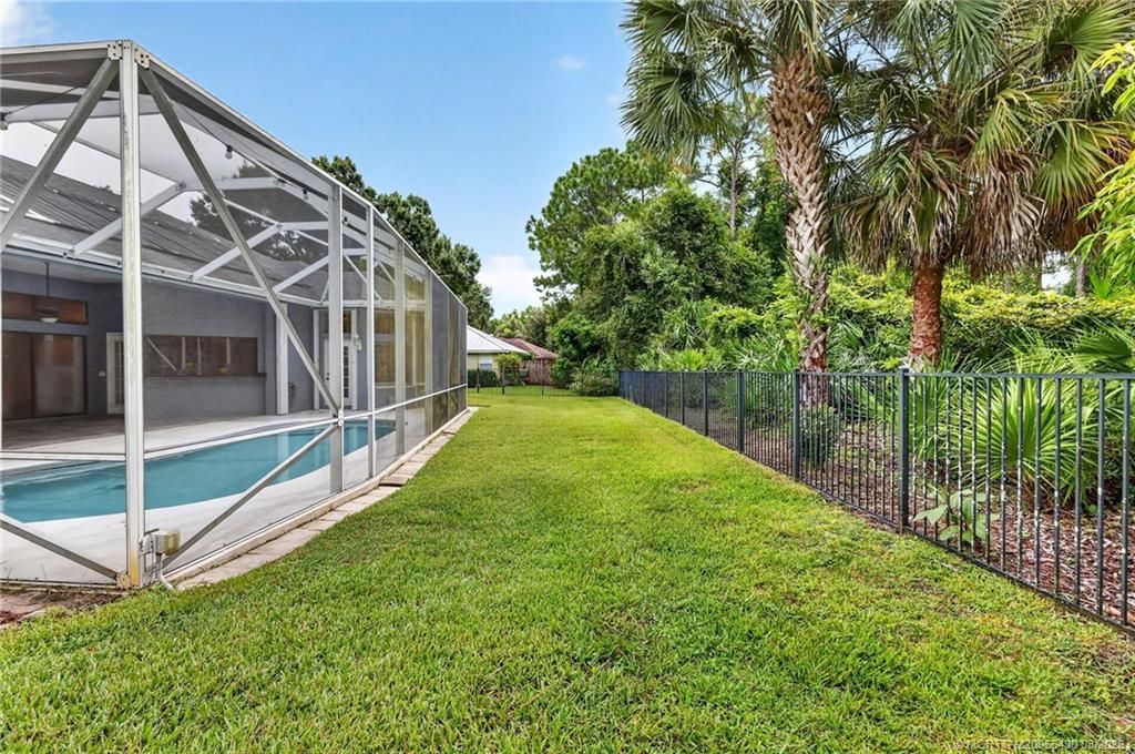 672 SE Pin Oak Terrace, Stuart, FL 34997 Photo