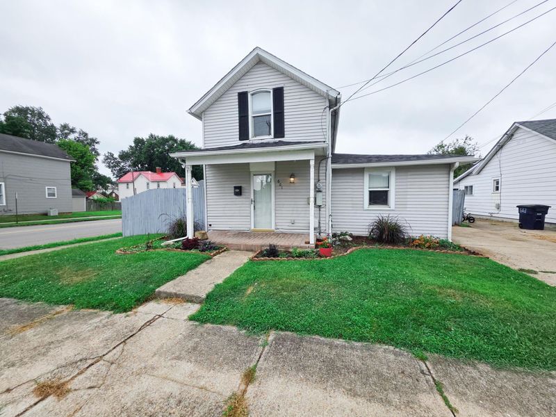 601 N Maple Street , Lancaster, OH 43130 Photo 2