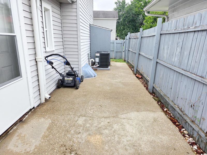 601 N Maple Street , Lancaster, OH 43130 Photo 23