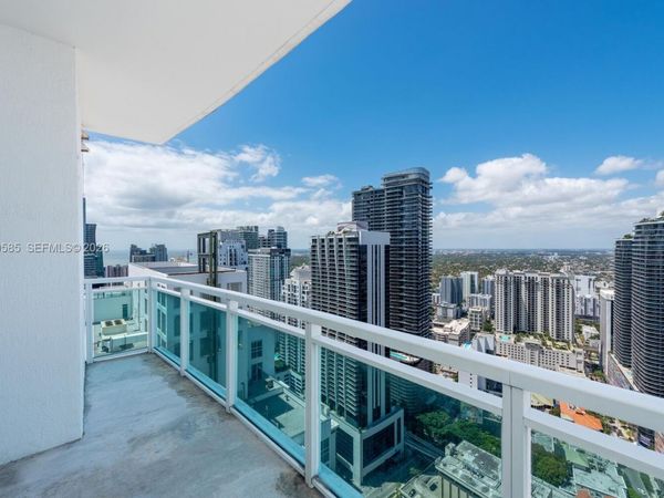 950 Brickell Bay Dr , Unit 4801, Miami, FL 33131