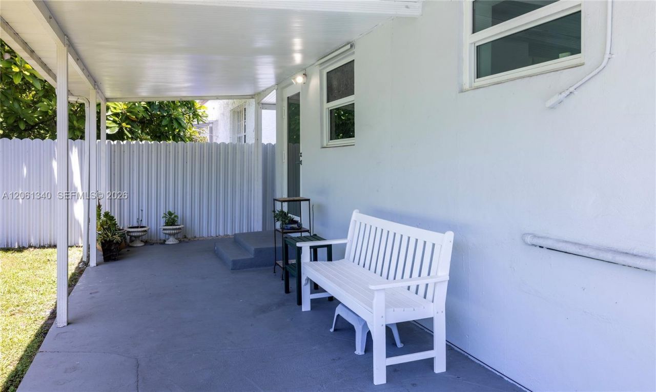 1950 SW 13th St , Miami, FL 33145 Photo