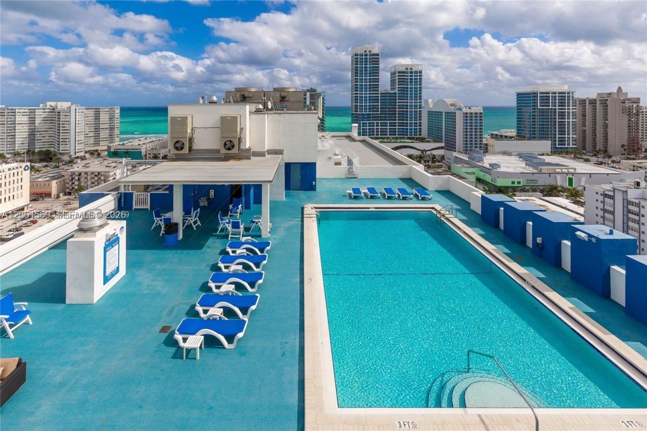 401 69th St, Unit 1502, Miami Beach, FL 33141 Photo