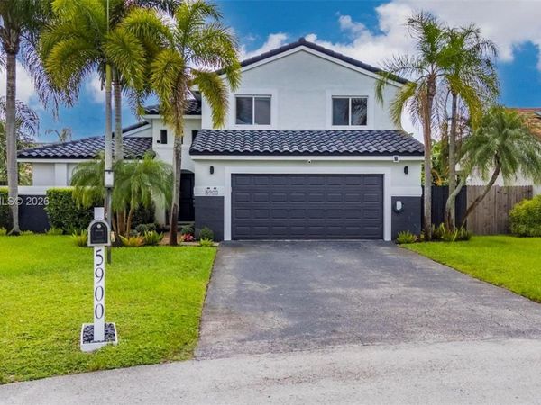 5900 York Ln, Davie, FL 33331
