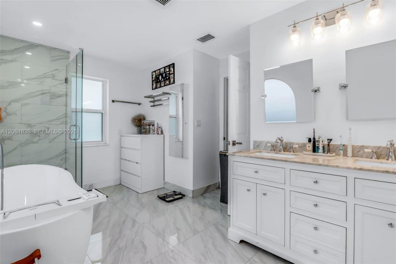 5900 York Ln, Davie, FL 33331 Photo