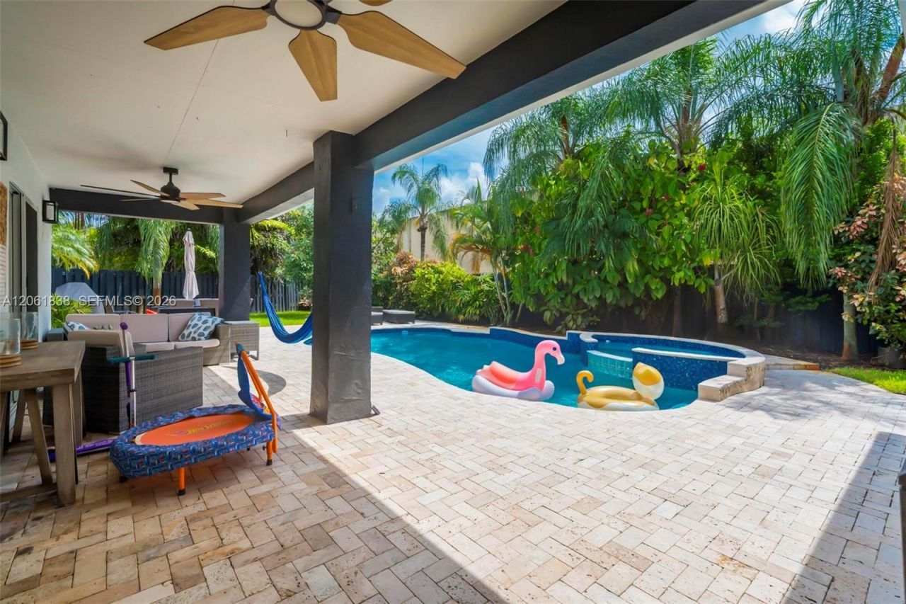 5900 York Ln, Davie, FL 33331 Photo