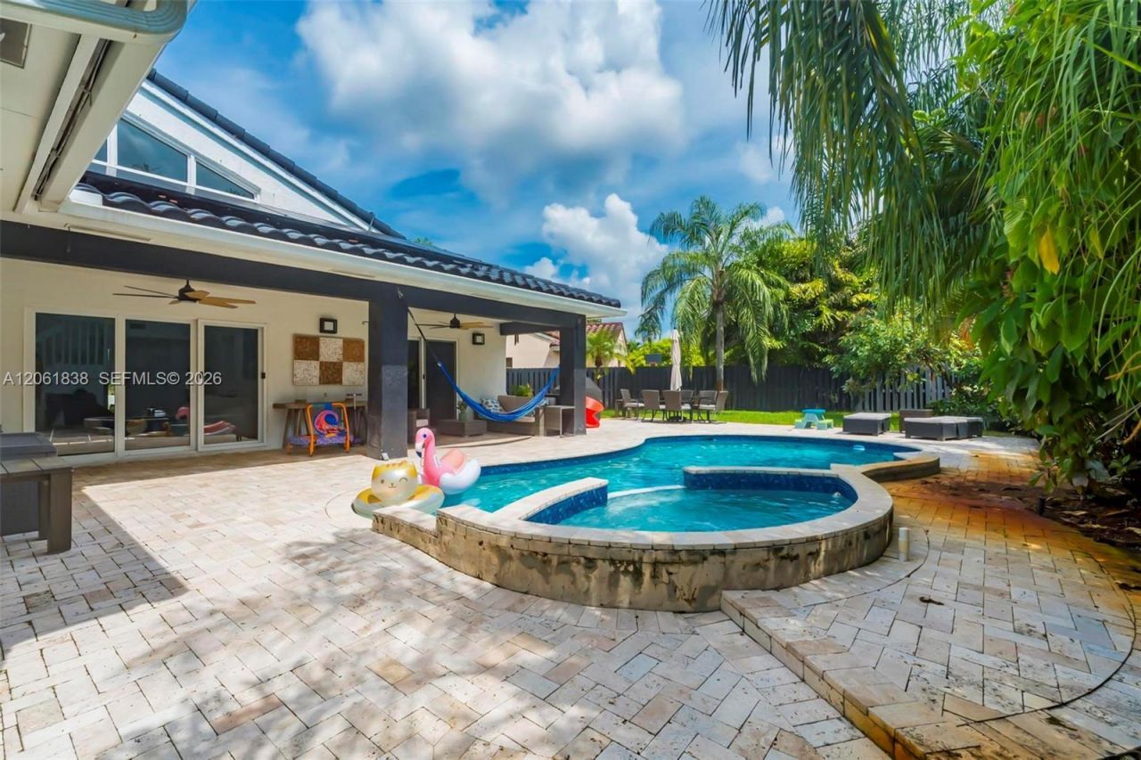 5900 York Ln, Davie, FL 33331 Photo