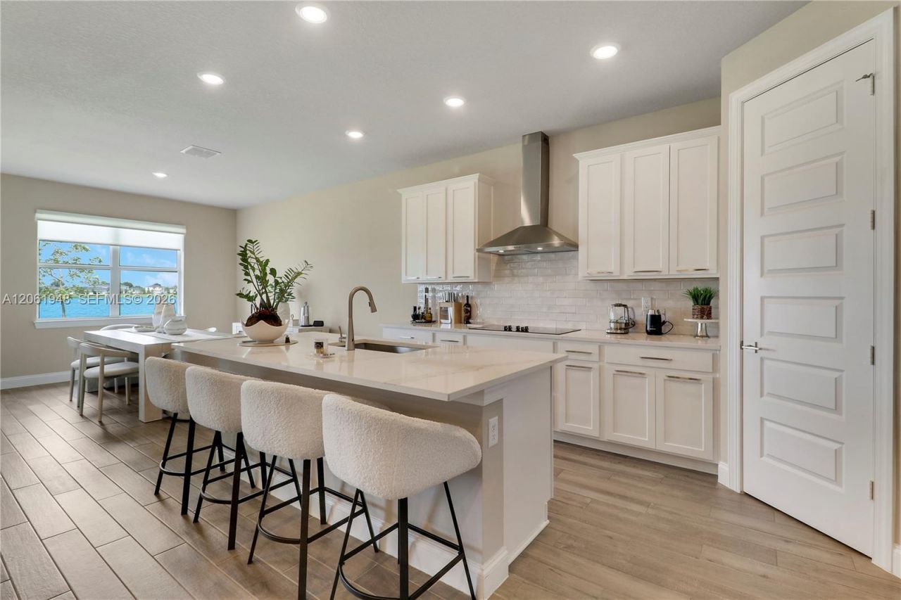 6489 NW Cloverdale Ave, Port Saint Lucie, FL 34987 Photo