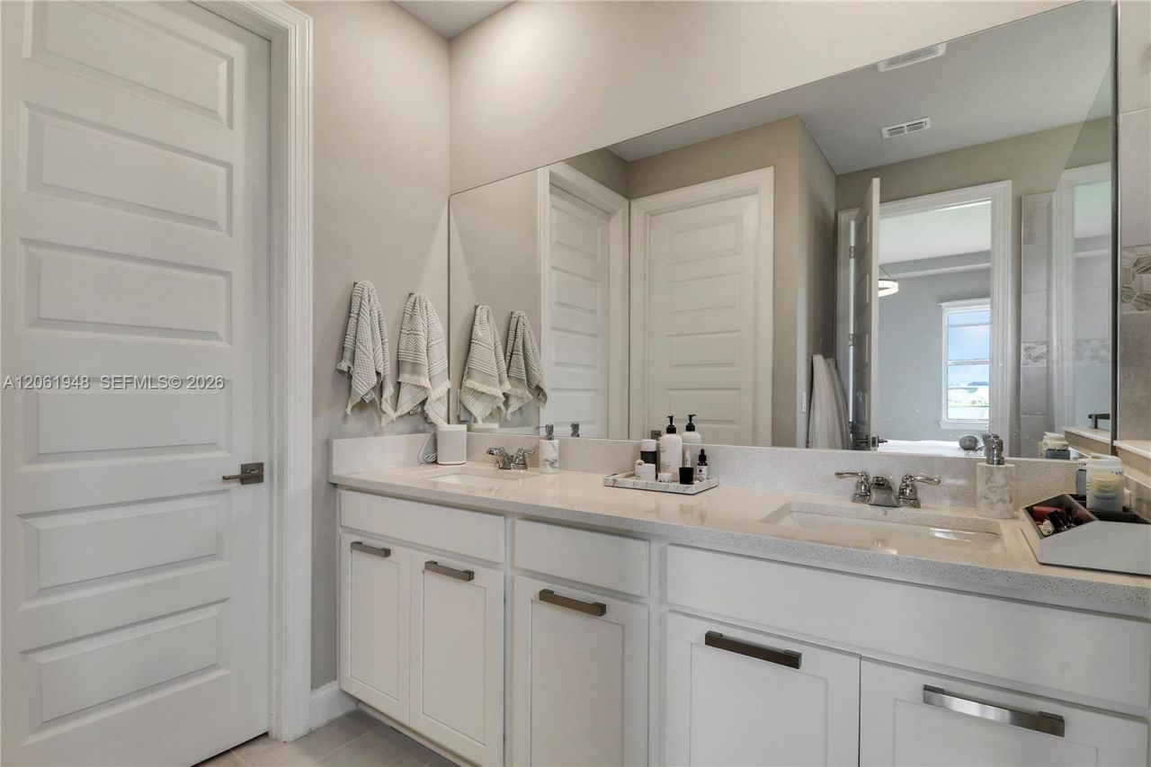 6489 NW Cloverdale Ave, Port Saint Lucie, FL 34987 Photo