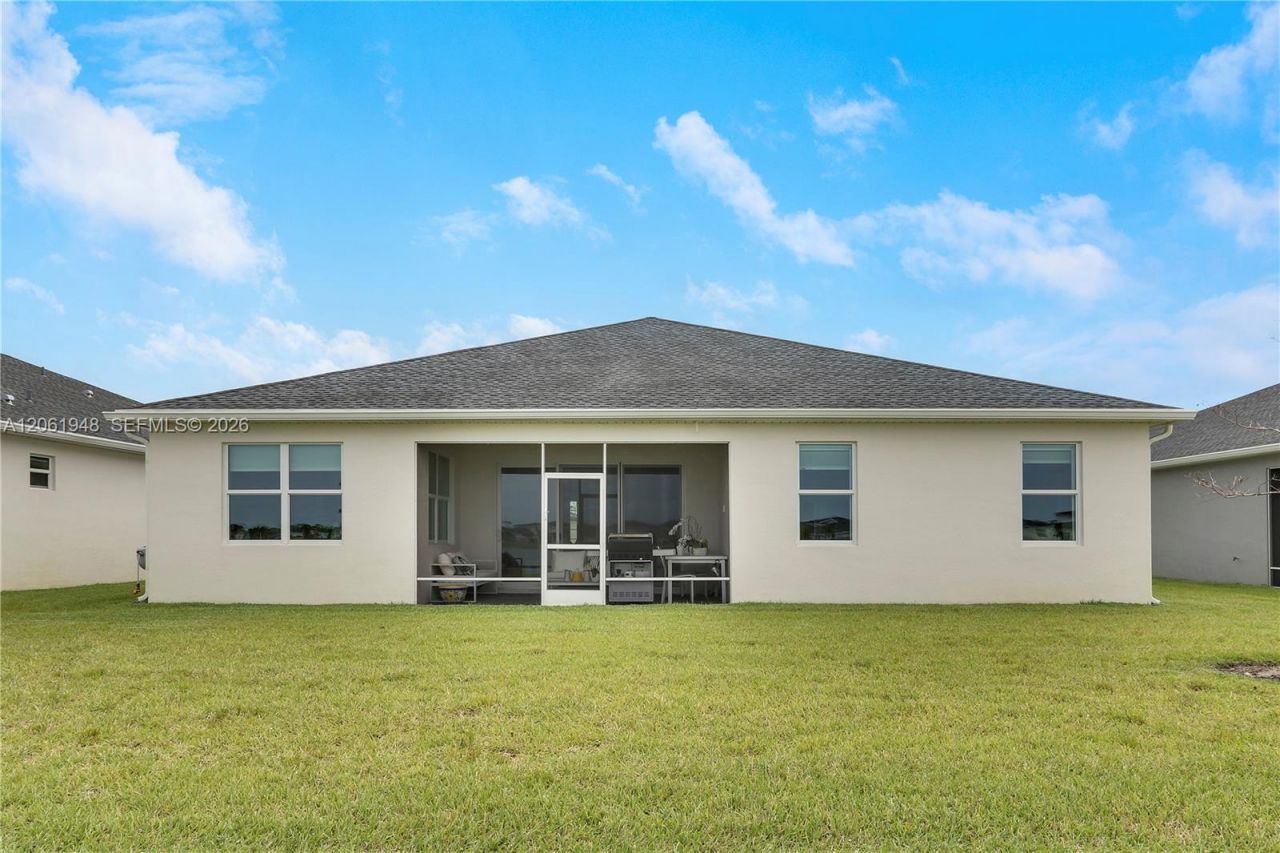6489 NW Cloverdale Ave, Port Saint Lucie, FL 34987 Photo