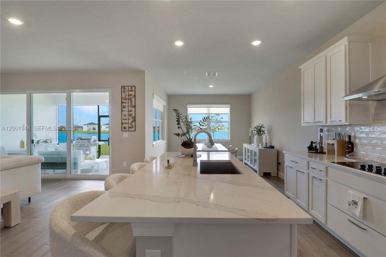 6489 NW Cloverdale Ave, Port Saint Lucie, FL 34987 Photo