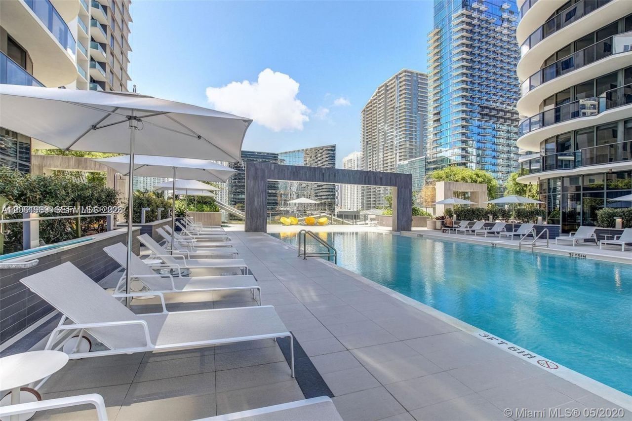 55 SW 9th St , Unit 2903, Miami, FL 33130 Photo