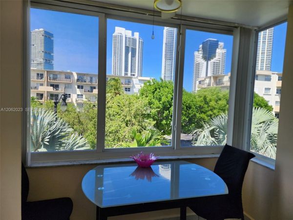 250 180th Dr , Unit 301, Sunny Isles Beach, FL 33160