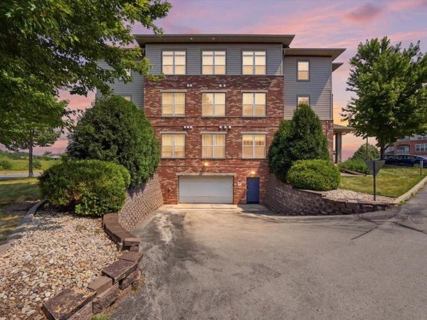 121 Metro Terrace, Unit 208, Madison, WI 53718