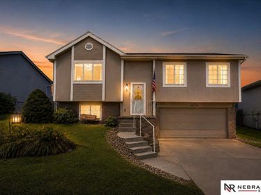 19116 U Street, Omaha, NE 68135