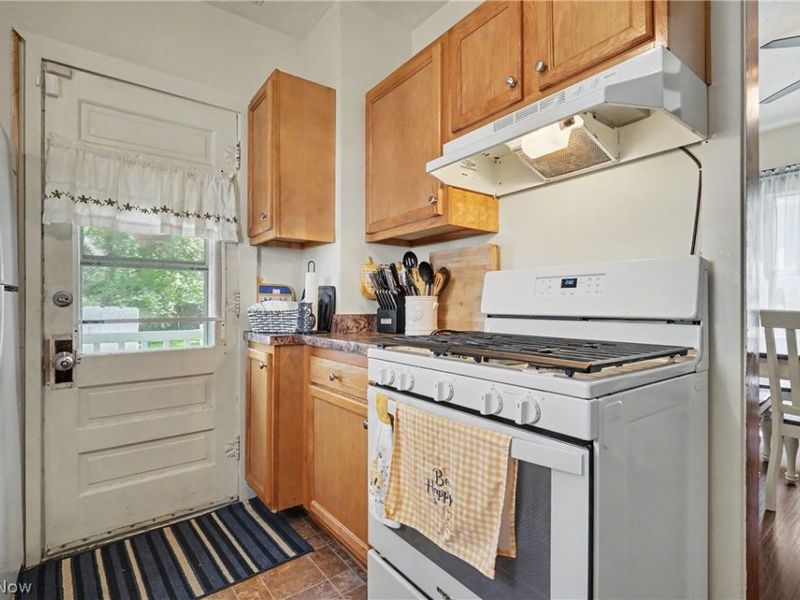1263 Beardsley Street, Akron, OH 44301 Photo 14