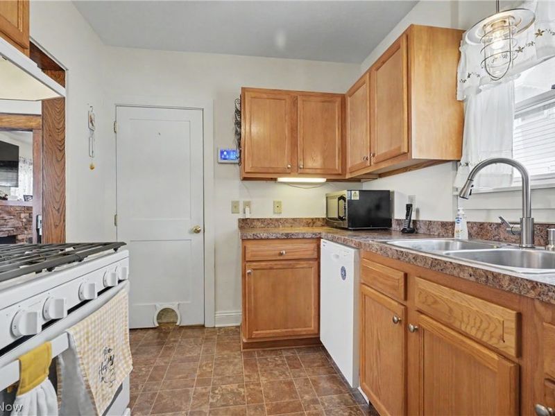 1263 Beardsley Street, Akron, OH 44301 Photo 15