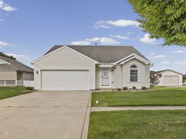 1029 Anna Lane , Bowling Green, OH 43402