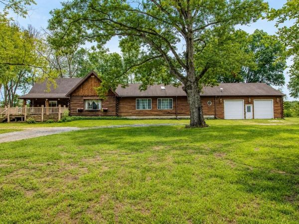 8855 E 150 N, Knox, IN 46534