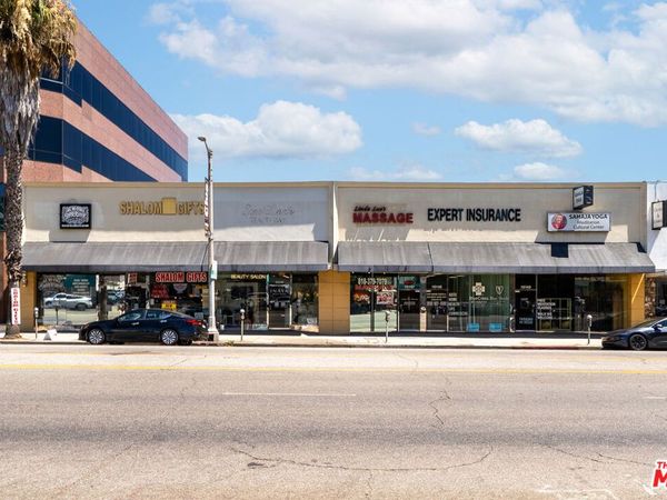 15143 Ventura Boulevard , Los Angeles, CA 91403