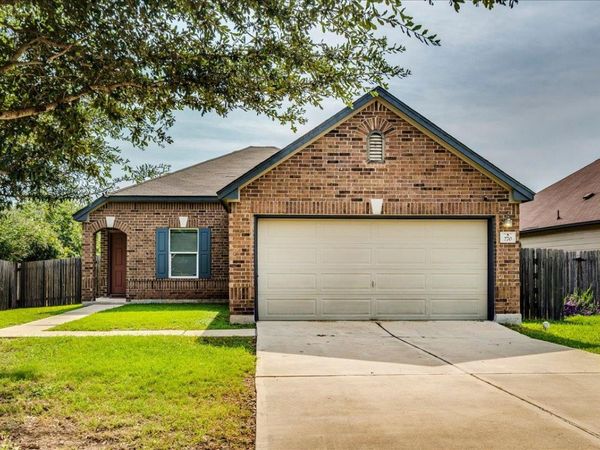 270 Cushman DR, Kyle, TX 78640