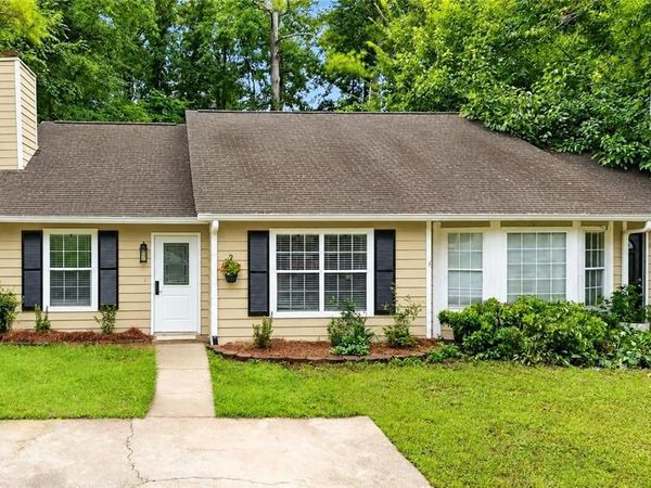333 Farm Place Court NE, Woodstock, GA 30188
