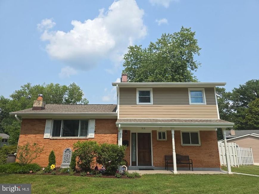 919 Playford Lane, Silver Spring, MD 20901 Main Photo