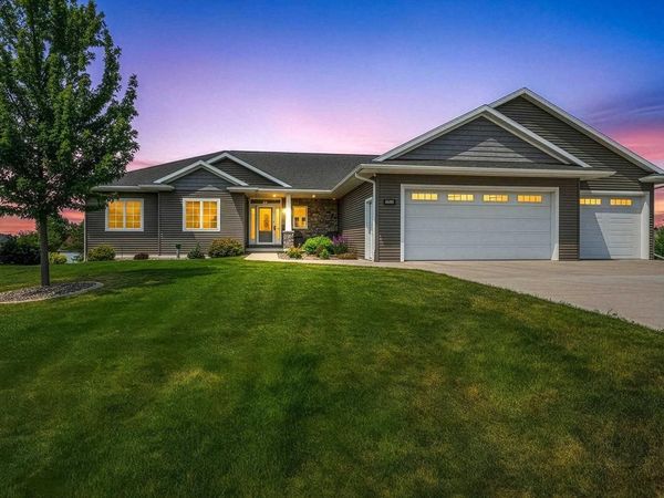 3327 EGRET DRIVE, Green Bay, WI 54311