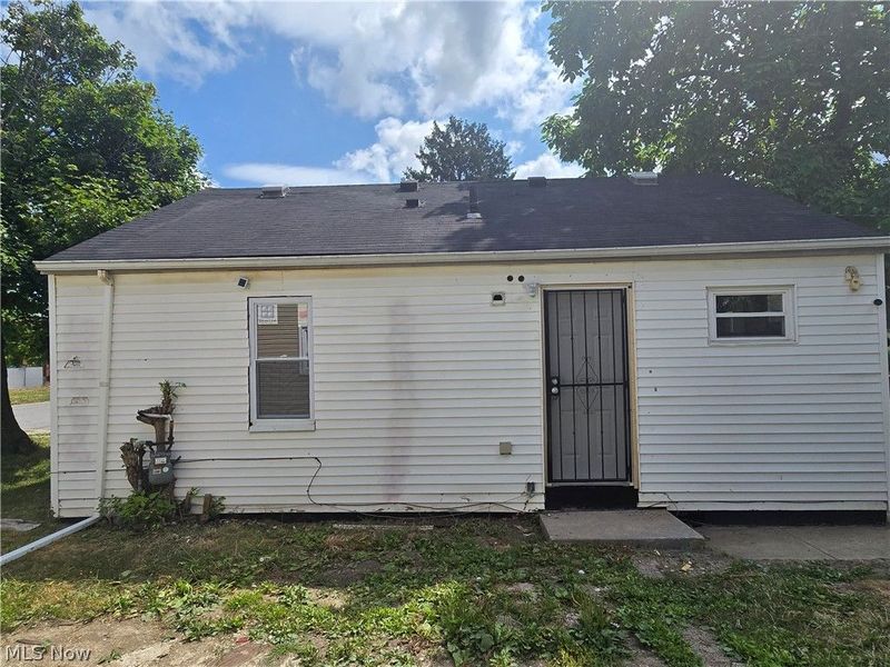 4308 E 143rd Street, Cleveland, OH 44128 Photo 2