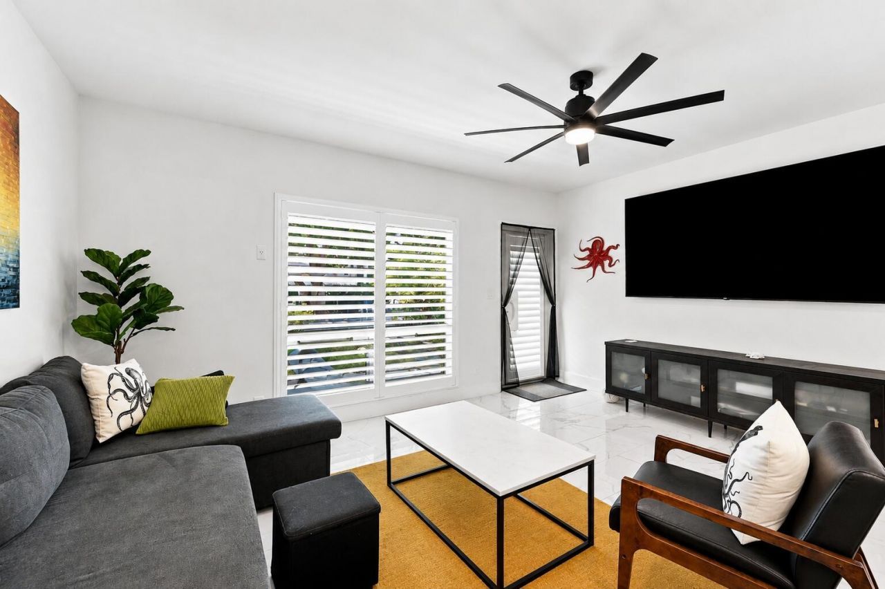 3201 SE 10th Street, Unit A9, Pompano Beach, FL 33062 Photo