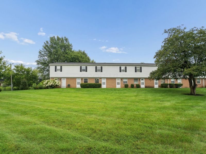 2254 Perkins Court, Unit P, Columbus, OH 43229 Photo 1