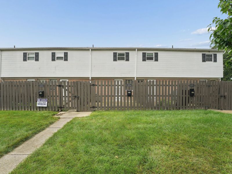 2254 Perkins Court, Unit P, Columbus, OH 43229 Photo 26