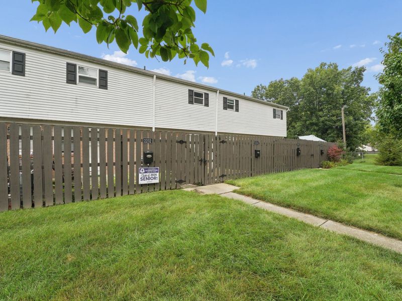 2254 Perkins Court, Unit P, Columbus, OH 43229 Photo 27