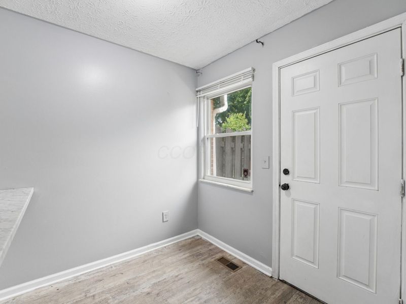 2254 Perkins Court, Unit P, Columbus, OH 43229 Photo 5