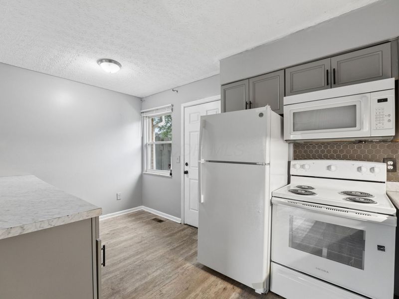 2254 Perkins Court, Unit P, Columbus, OH 43229 Photo 7
