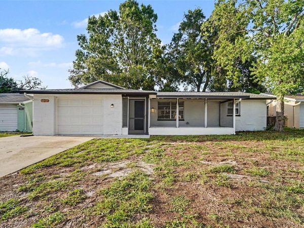 7207 SANDALWOOD DRIVE , PORT RICHEY, FL 34668